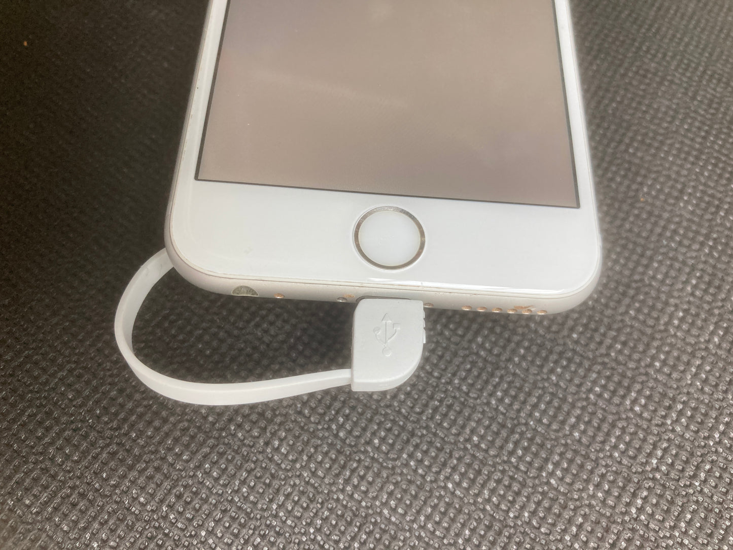 TRO Power Bank - UK Only, £14.99. FREE POSTAGE, Limited Edition, Lightweight UNIQUE DESIGN Integral Charging leads.